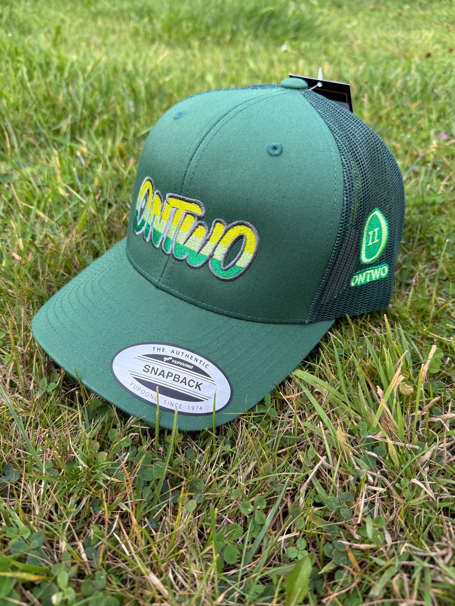 ONTWO Trucker Green & Yellow