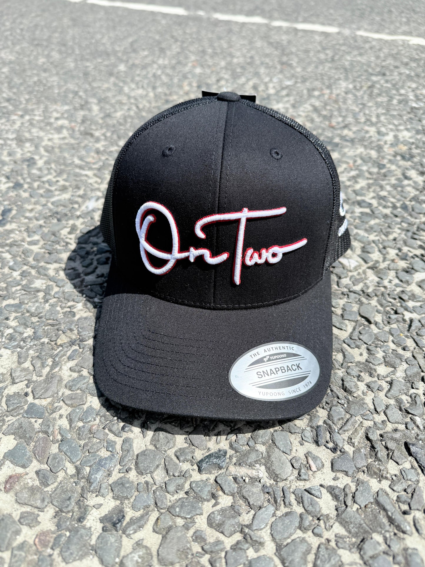 ONTWO Black, Red And White